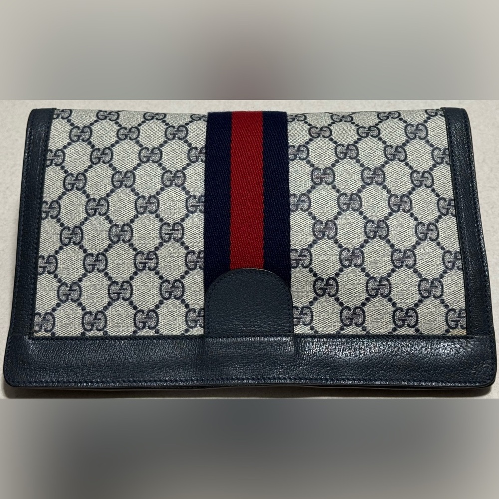 GUCCI Vintage GG Canvas Sherry Line Clutch - Picture 3 of 16